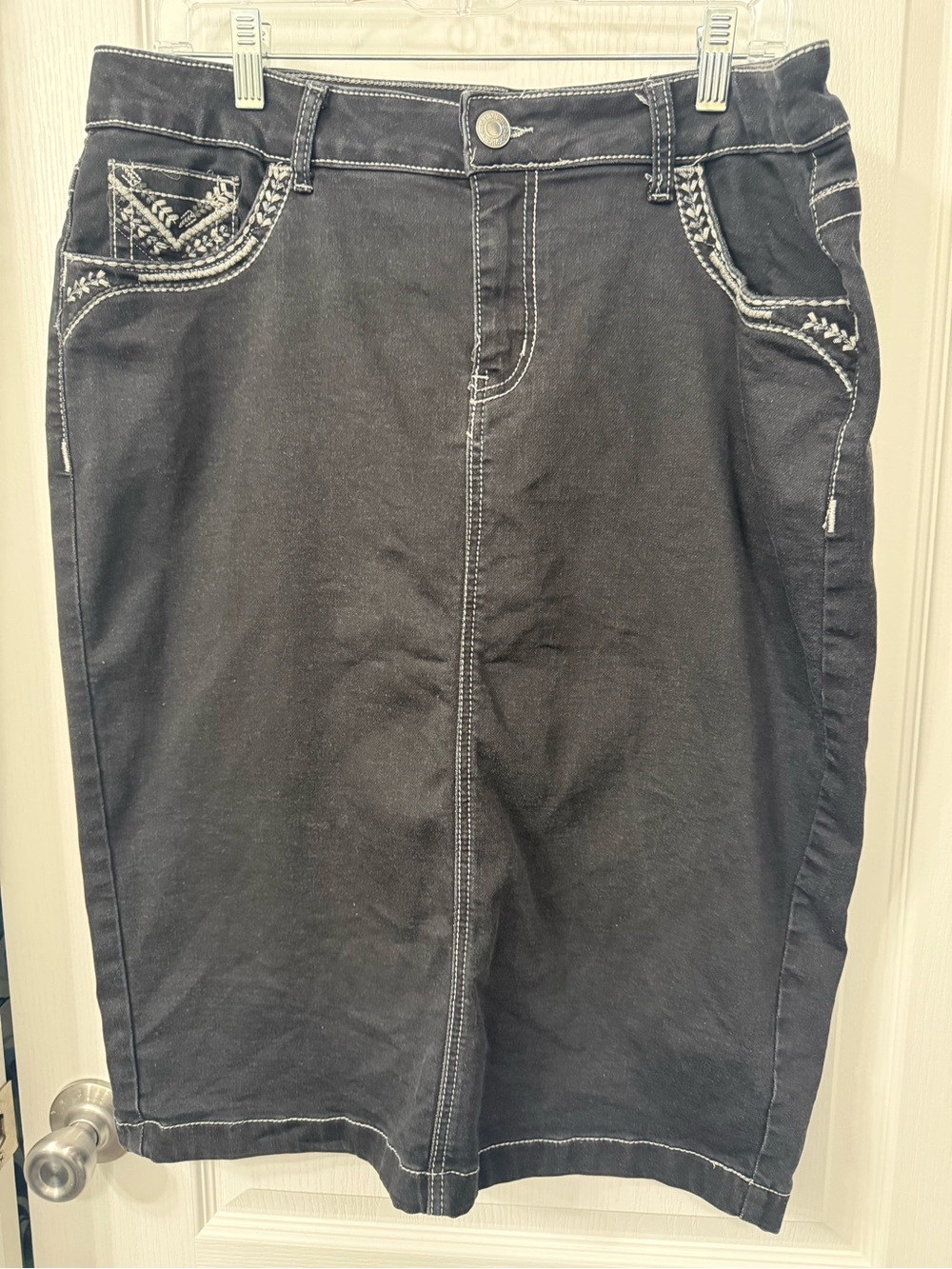 Classic Black Denim Pencil Skirt with Contrast Stitching